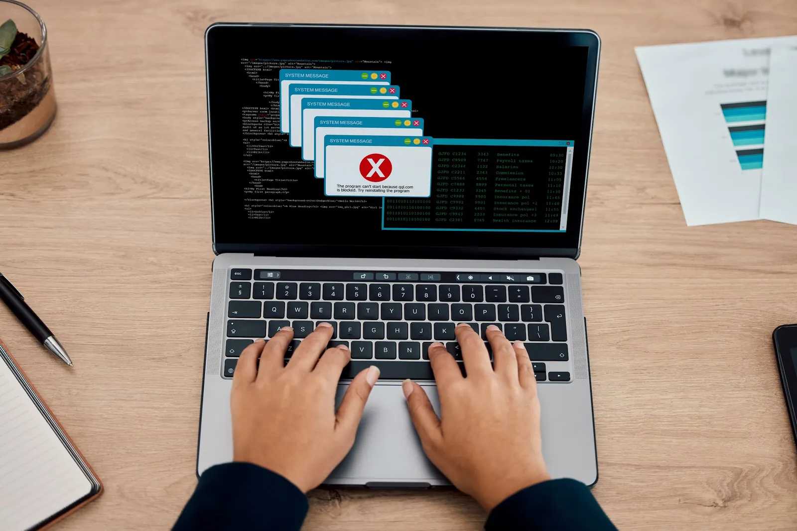 Laptop showing a stack of error messages from a failed backup